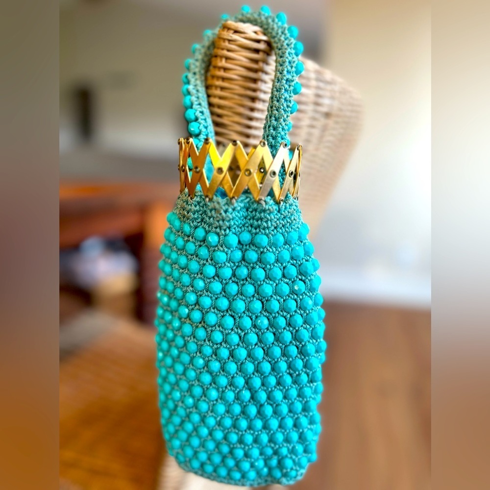 Vintage 60's Made in Italy Beaded Crocheted Accordian Close Handbag Exquisite!!